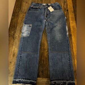 REDONE x LEVI’S unisex reconstructed denim jeans. NWT.👖 💙